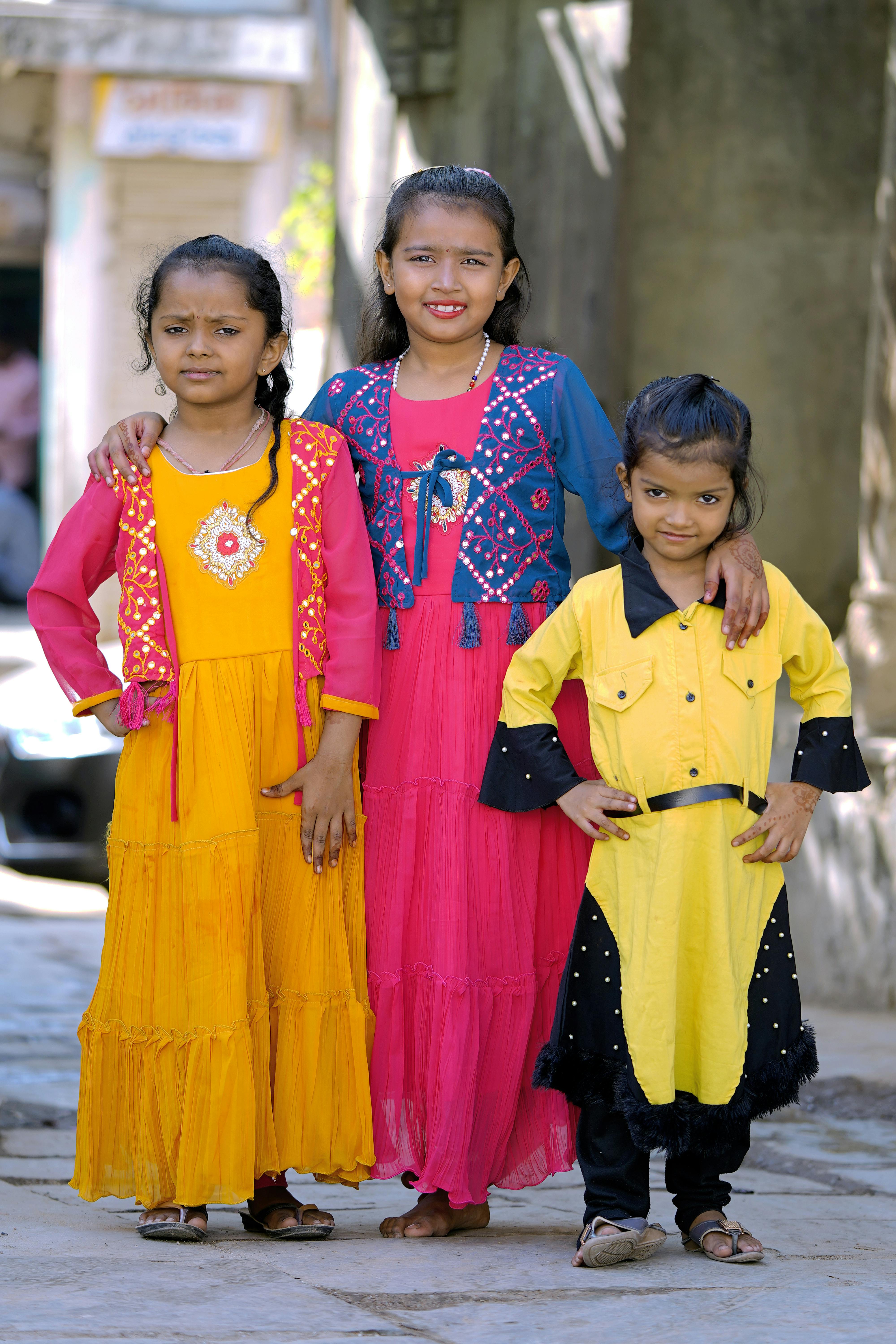 今日推荐封面：都市题材氛围镜头